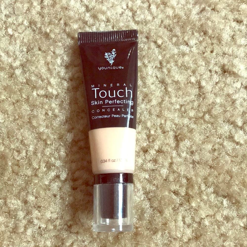 Younique concealer